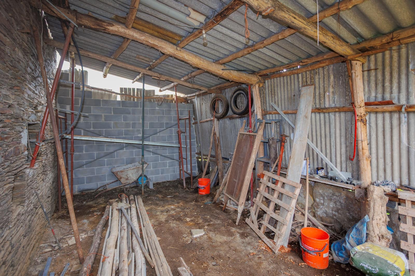 3 soveværelse Finca/Landehus til salg i Outeiro de Rei - € 60.000 (Ref: 8953143)