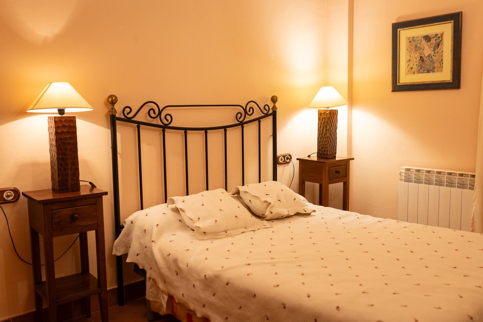 18 bedroom Business for sale in Fonfria with pool - € 350,000 (Ref: 8964350)