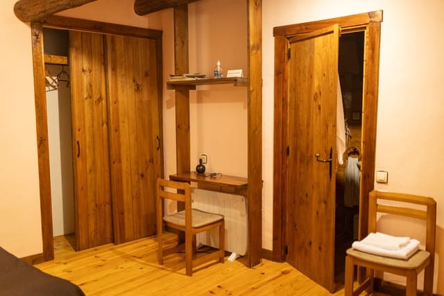 18 Zimmer Firma/Unternehmen zu verkaufen in Fonfria mit Pool - 350.000 € (Ref: 8964350)