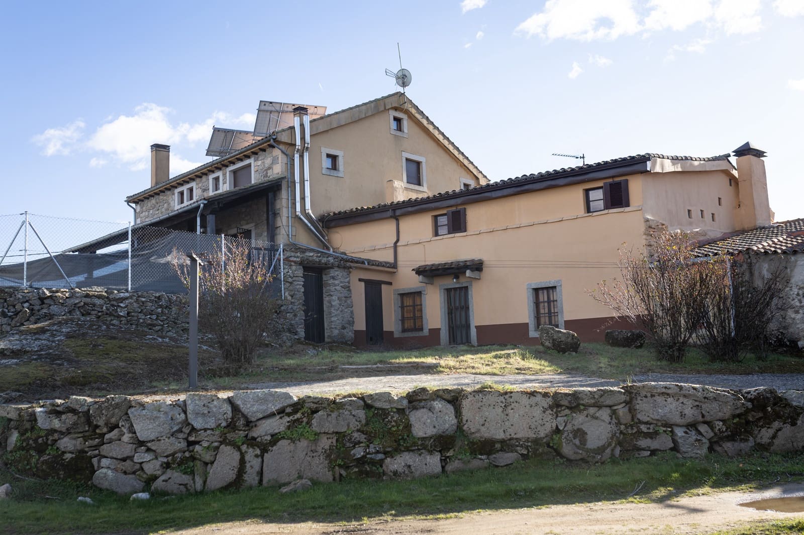 18 Zimmer Firma/Unternehmen zu verkaufen in Fonfria mit Pool - 298.000 € (Ref: 8964350)