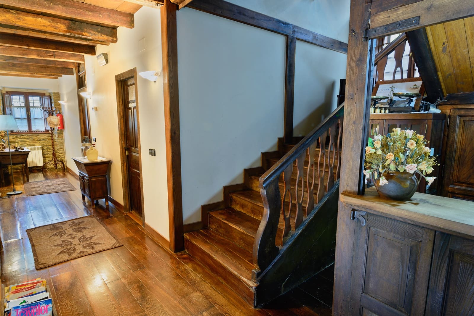 7 soveværelse Virksomhed til salg i Santa Eulalia de Oscos - € 490.000 (Ref: 8982711)