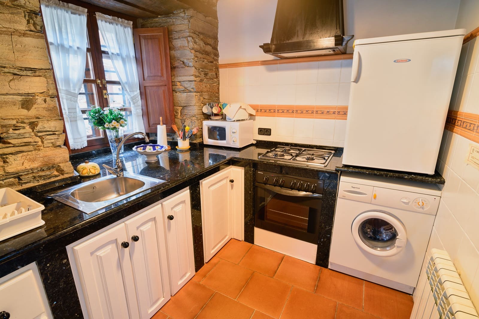 7 soverom Bedrift til salgs i Santa Eulalia de Oscos med garasje - € 490 000 (Ref: 8982711)