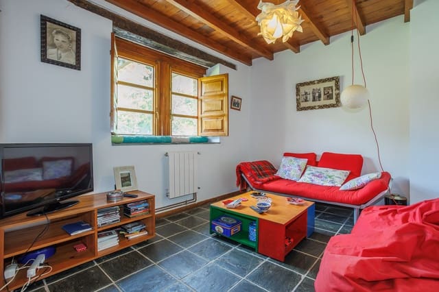 5 slaapkamer Finca/Landhuis te koop in Outeiro de Rei met garage - € 415.000 (Ref: 9006586)