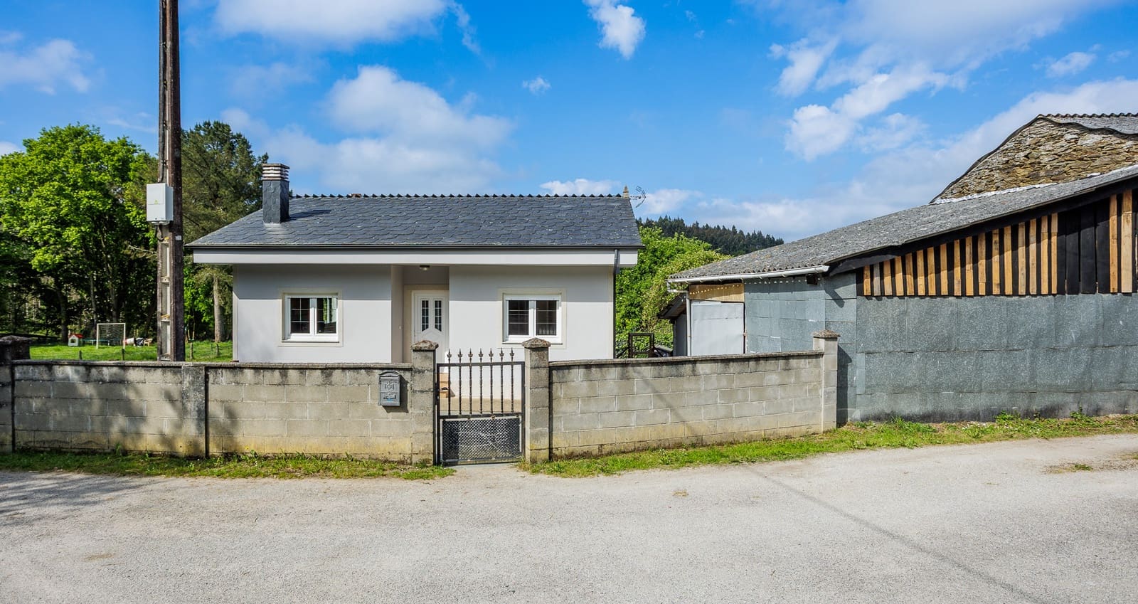 3 soveværelse Finca/Landehus til salg i Pol - € 179.000 (Ref: 9006587)