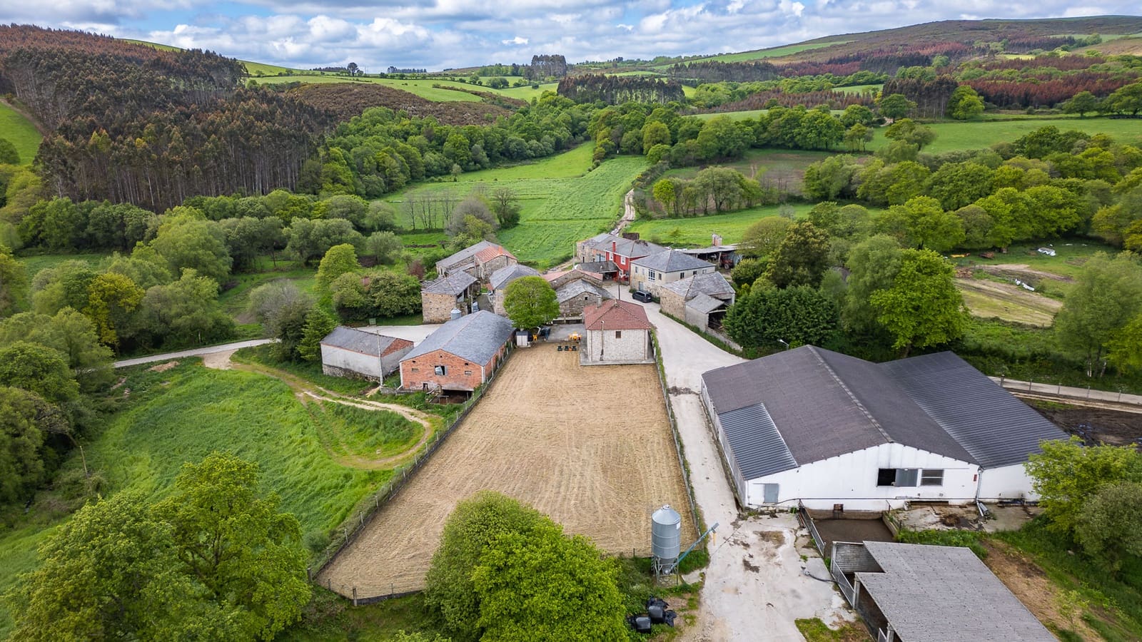 3 soveværelse Finca/Landehus til salg i Palas de Rei med garage - € 180.000 (Ref: 9006589)