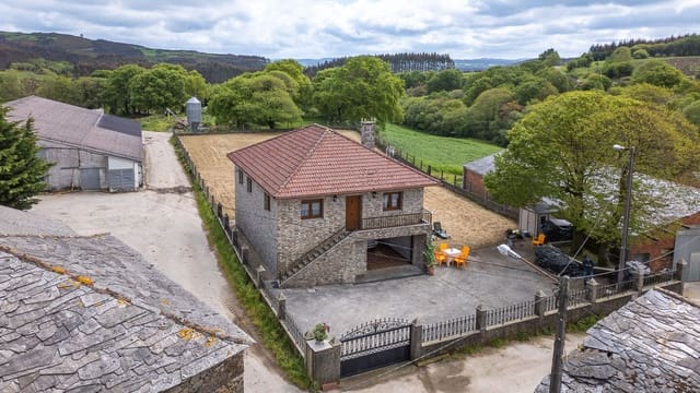 3 chambre Finca/Maison de Campagne à vendre à Palas de Rei avec garage - 180 000 € (Ref: 9006589)