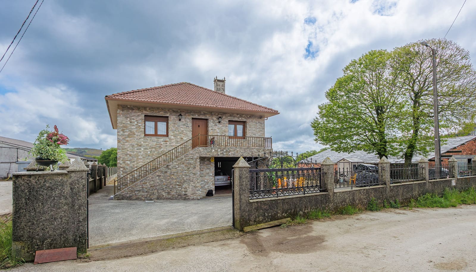 3 soveværelse Finca/Landehus til salg i Palas de Rei med garage - € 180.000 (Ref: 9006589)
