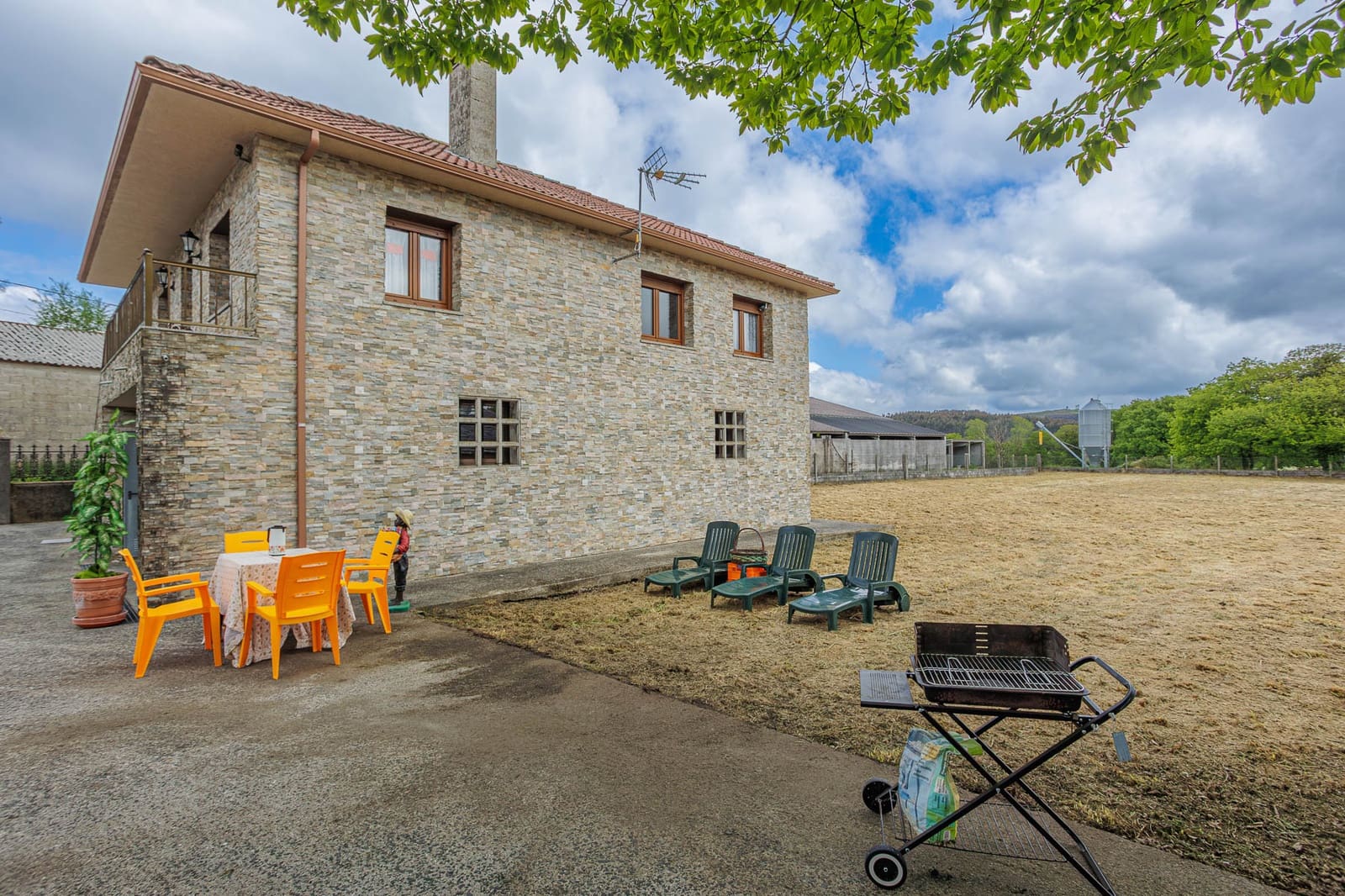 3 soveværelse Finca/Landehus til salg i Palas de Rei med garage - € 180.000 (Ref: 9006589)