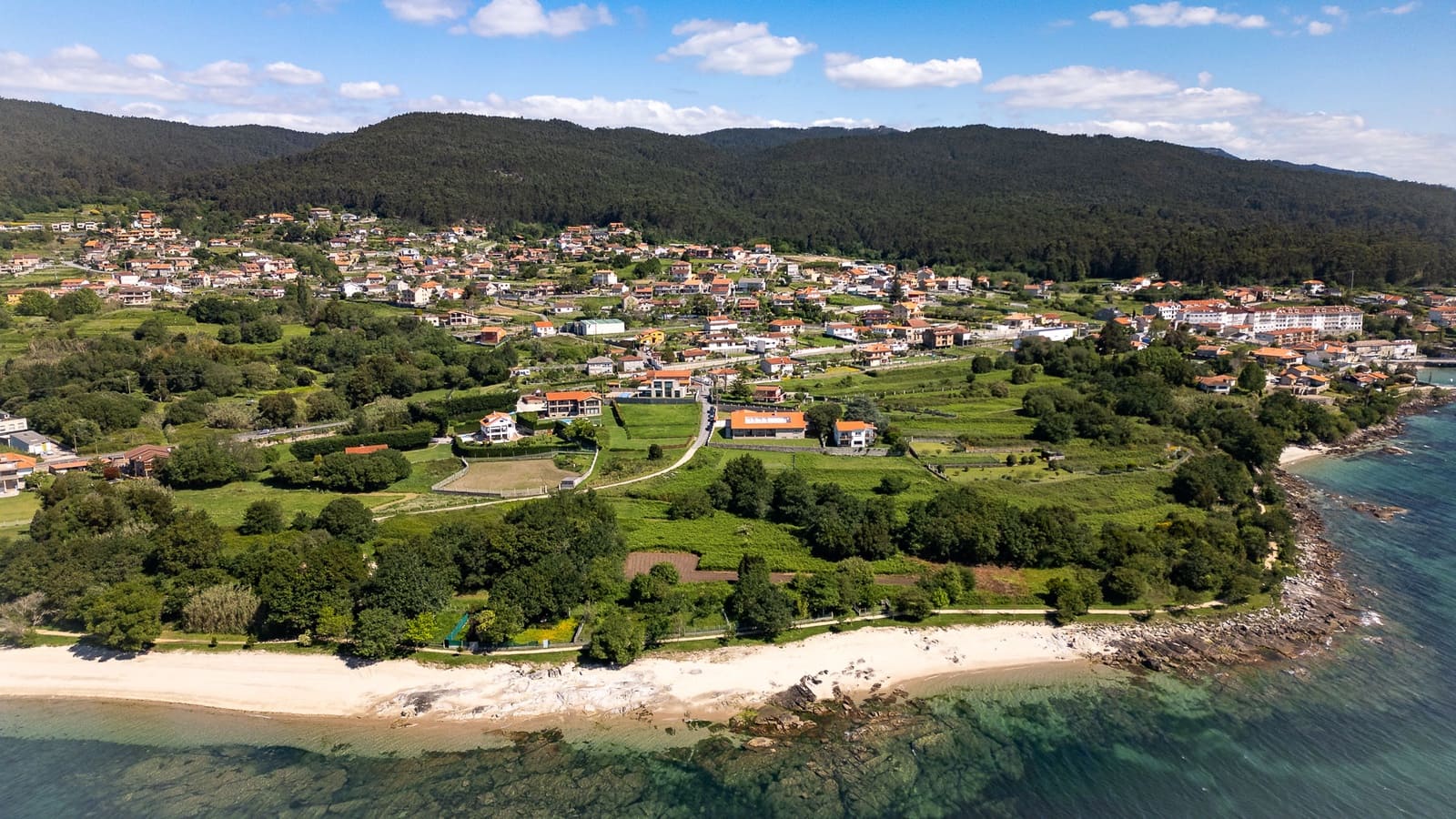 6 soveværelse Finca/Landehus til salg i Poio - € 1.750.000 (Ref: 9019215)