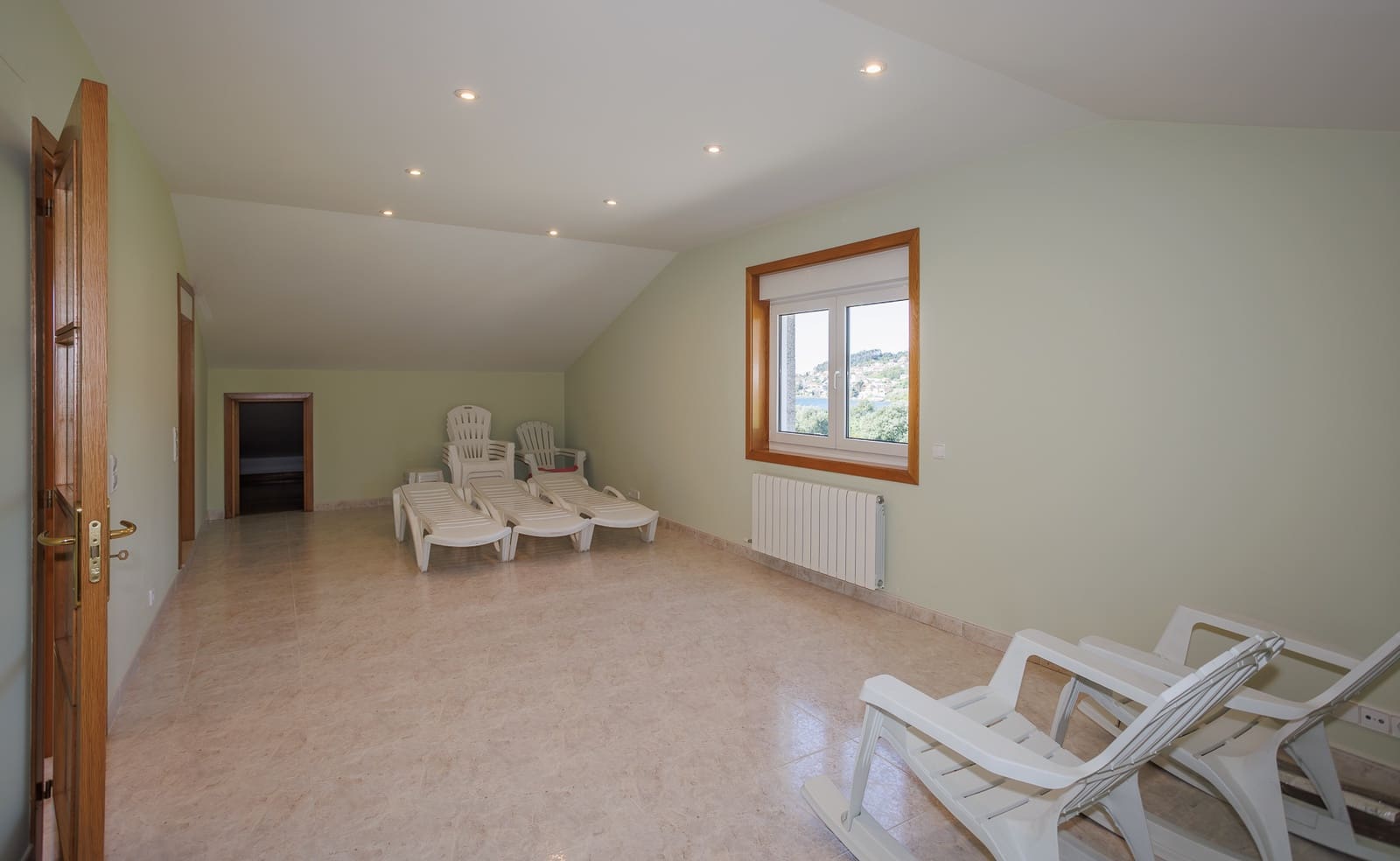 6 bedroom Finca/Country House for sale in Poio with garage - € 1,750,000 (Ref: 9019215)