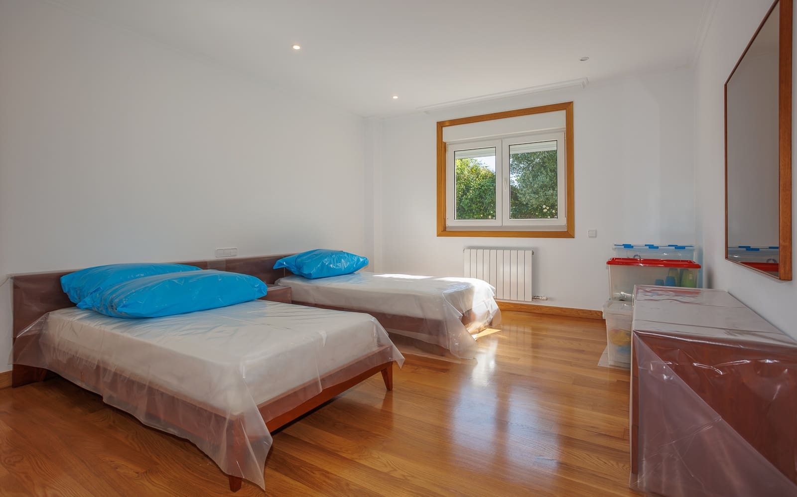 6 bedroom Finca/Country House for sale in Poio with garage - € 1,750,000 (Ref: 9019215)