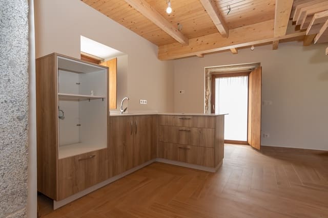 2 makuuhuone Maalaistalo myytävänä paikassa Melide - 370 000 € (Ref: 9030632)