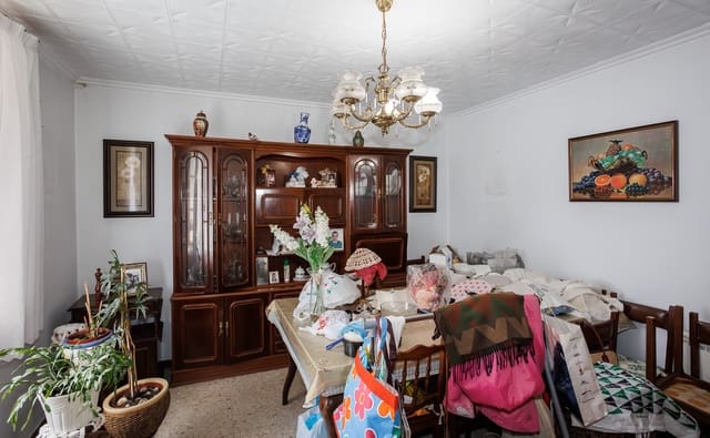 4 makuuhuone Maalaistalo myytävänä paikassa Rábade - 150 000 € (Ref: 9034798)