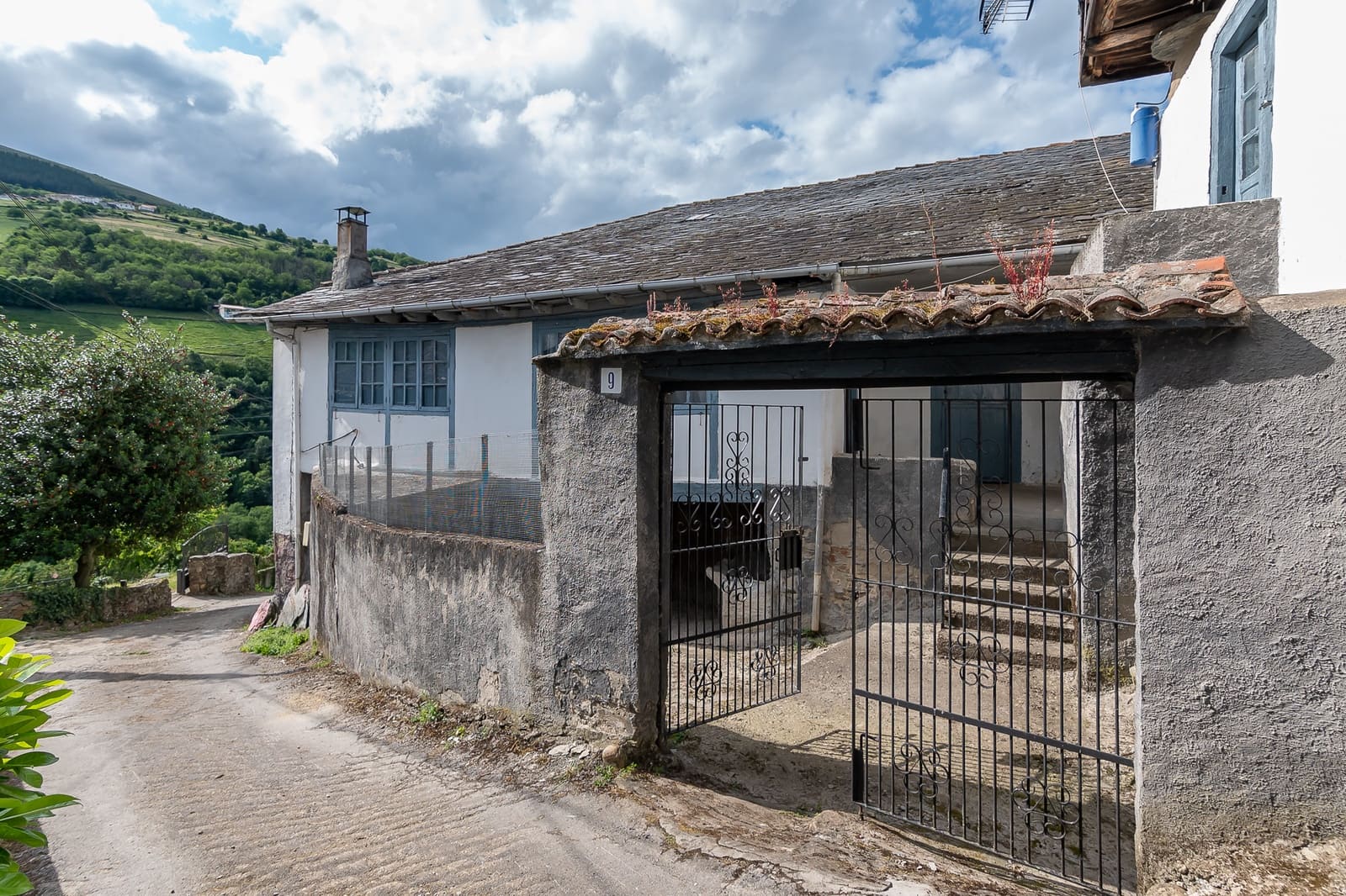 2 soveværelse Finca/Landehus til salg i Cangas del Narcea - € 77.500 (Ref: 9069188)