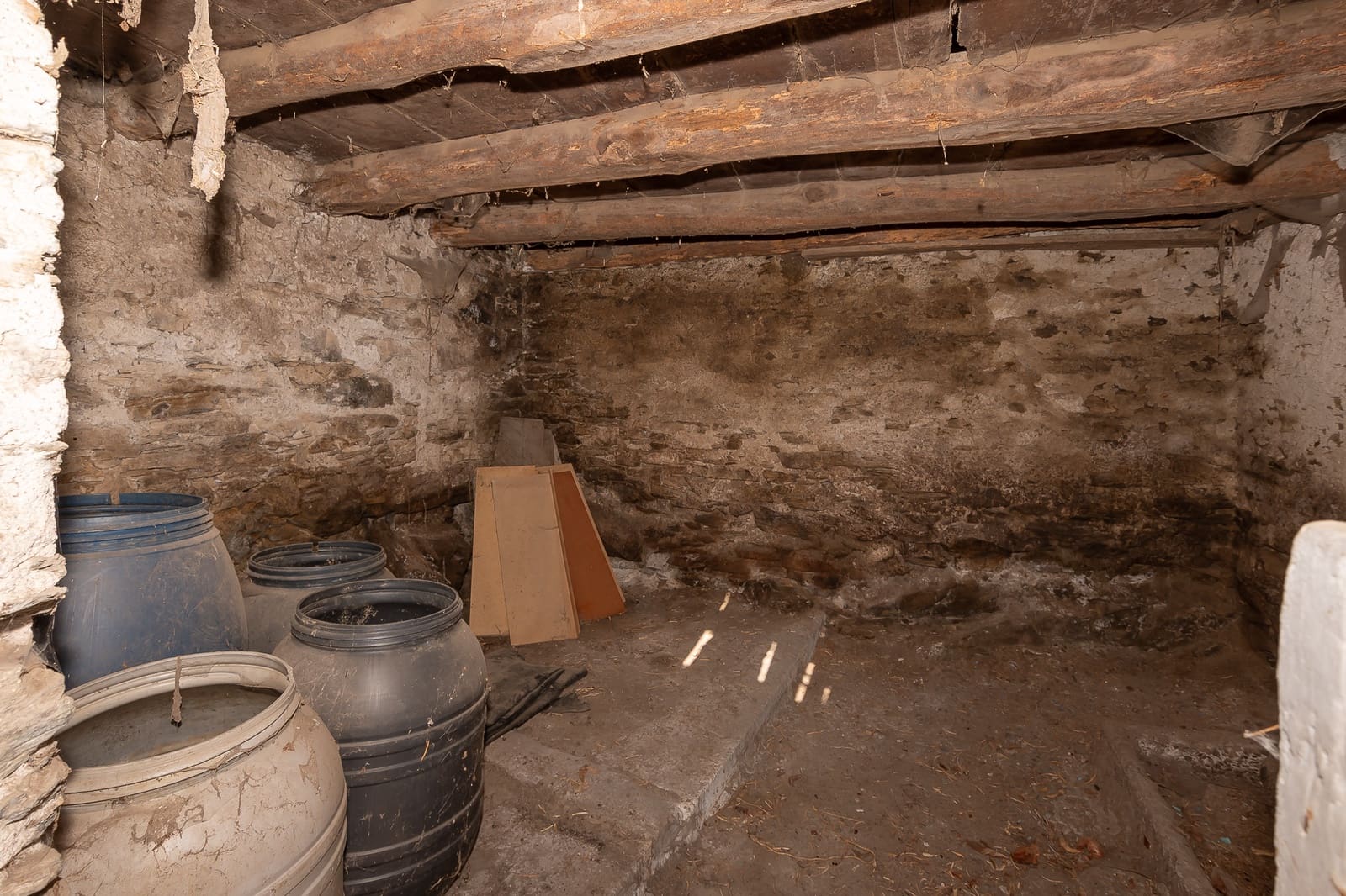 2 soveværelse Finca/Landehus til salg i Cangas del Narcea - € 77.500 (Ref: 9069188)