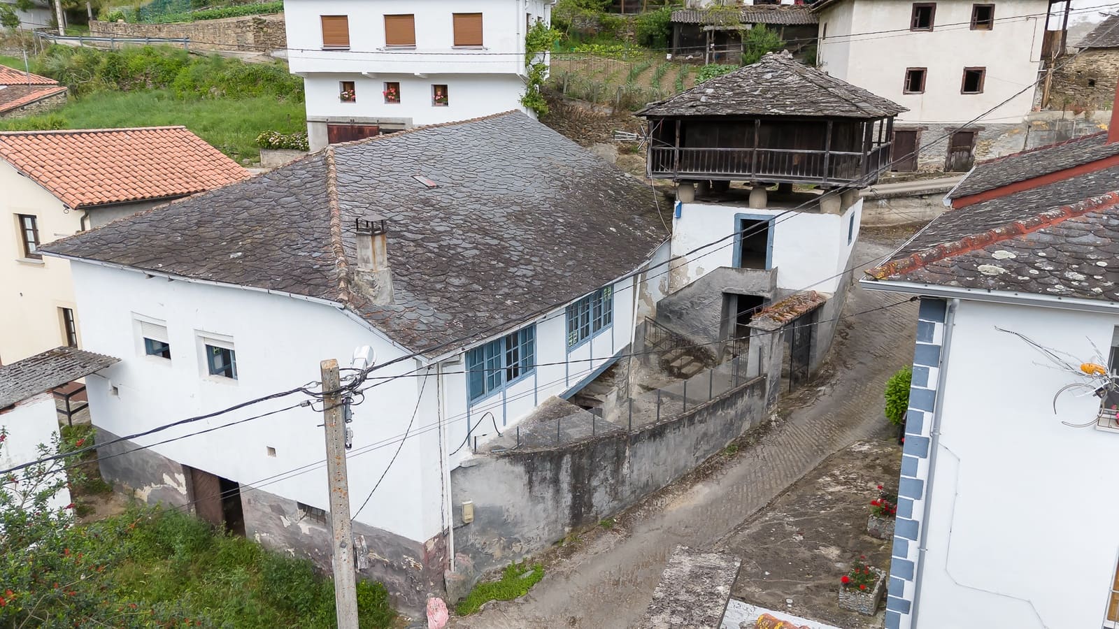 2 soveværelse Finca/Landehus til salg i Cangas del Narcea - € 77.500 (Ref: 9069188)