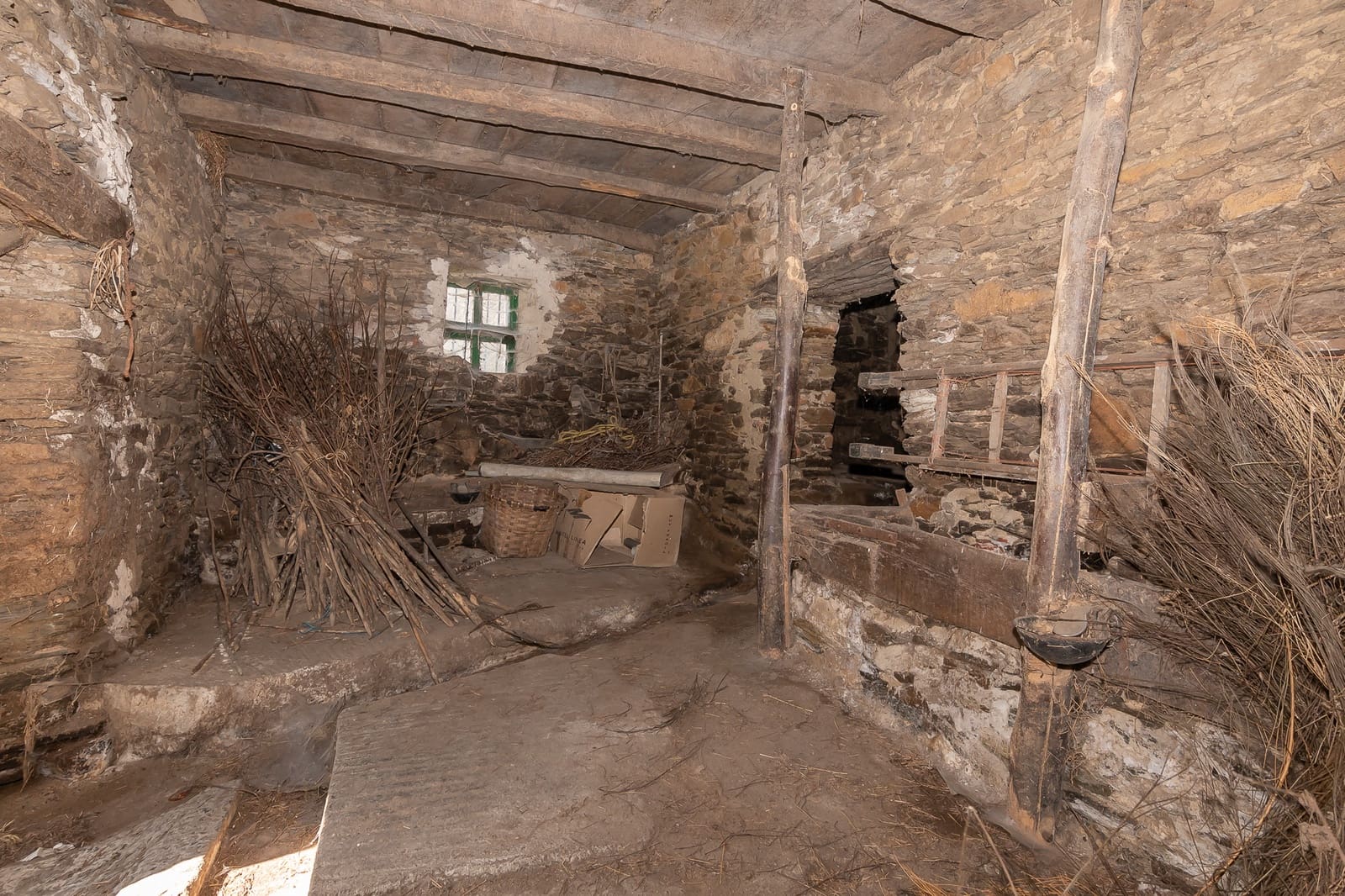 2 soveværelse Finca/Landehus til salg i Cangas del Narcea - € 77.500 (Ref: 9069188)