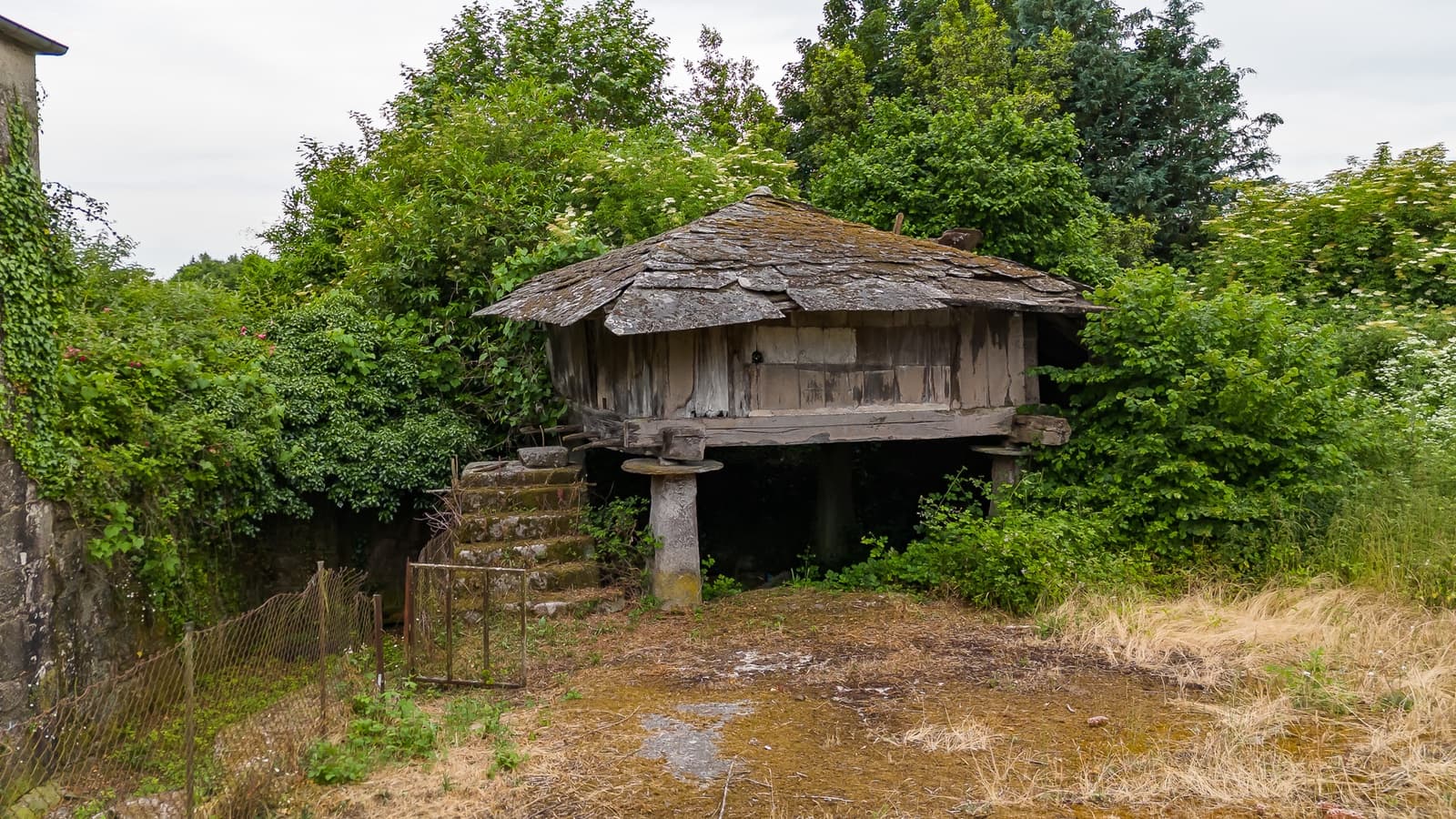 7 sypialnia Finka/Dom wiejski na sprzedaż w Castroverde - 420 000 € (Ref: 9074104)