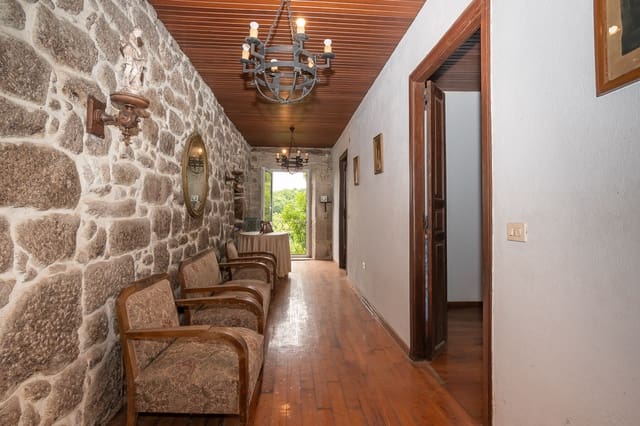 7 quarto Quinta/Casa Rural para venda em Castroverde com garagem - 390 000 € (Ref: 9074104)