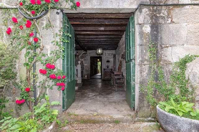 7 quarto Quinta/Casa Rural para venda em Castroverde com garagem - 390 000 € (Ref: 9074104)