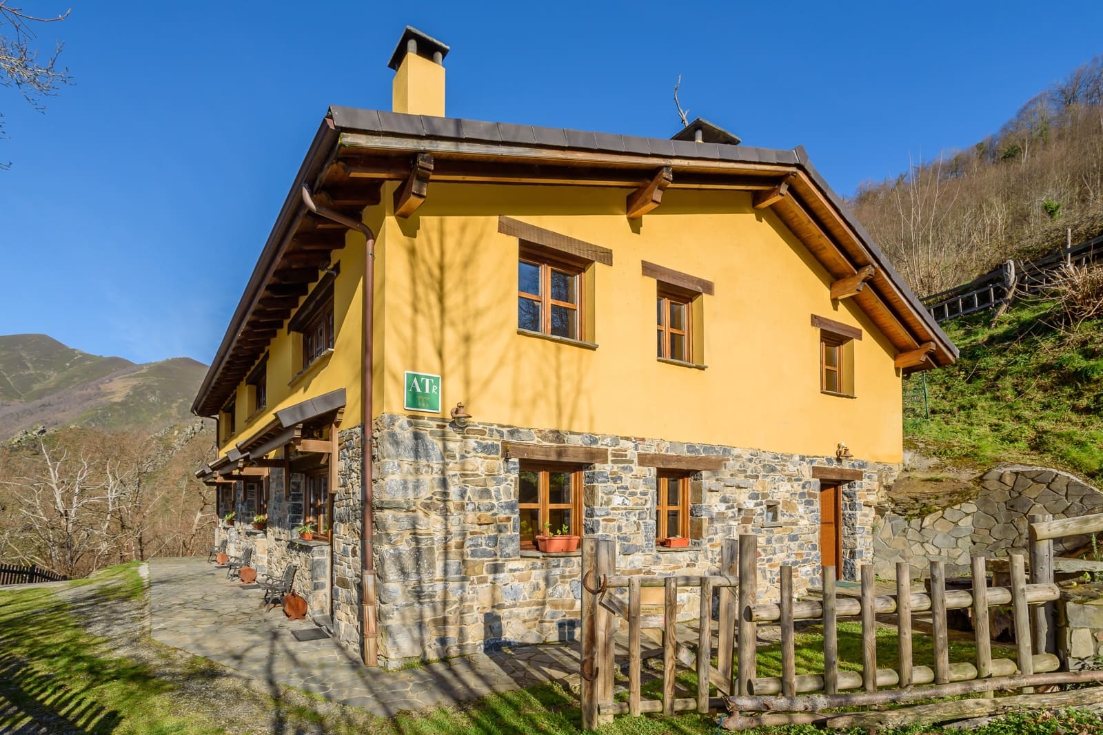 8 sovrum Företag till salu i Aller - 299 000 € (Ref: 9074521)