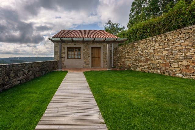 7 soveværelse Virksomhed til salg i Coristanco med swimmingpool garage - € 500.000 (Ref: 9076871)