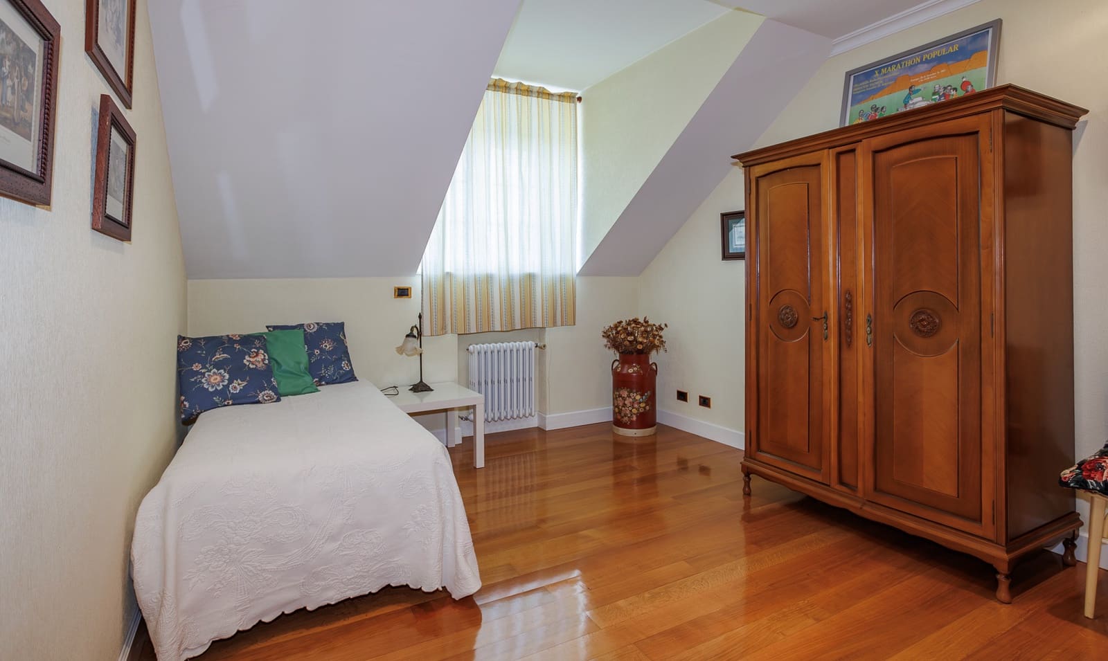 5 soveværelse Finca/Landehus til salg i Lugo by med swimmingpool - € 590.000 (Ref: 9082649)