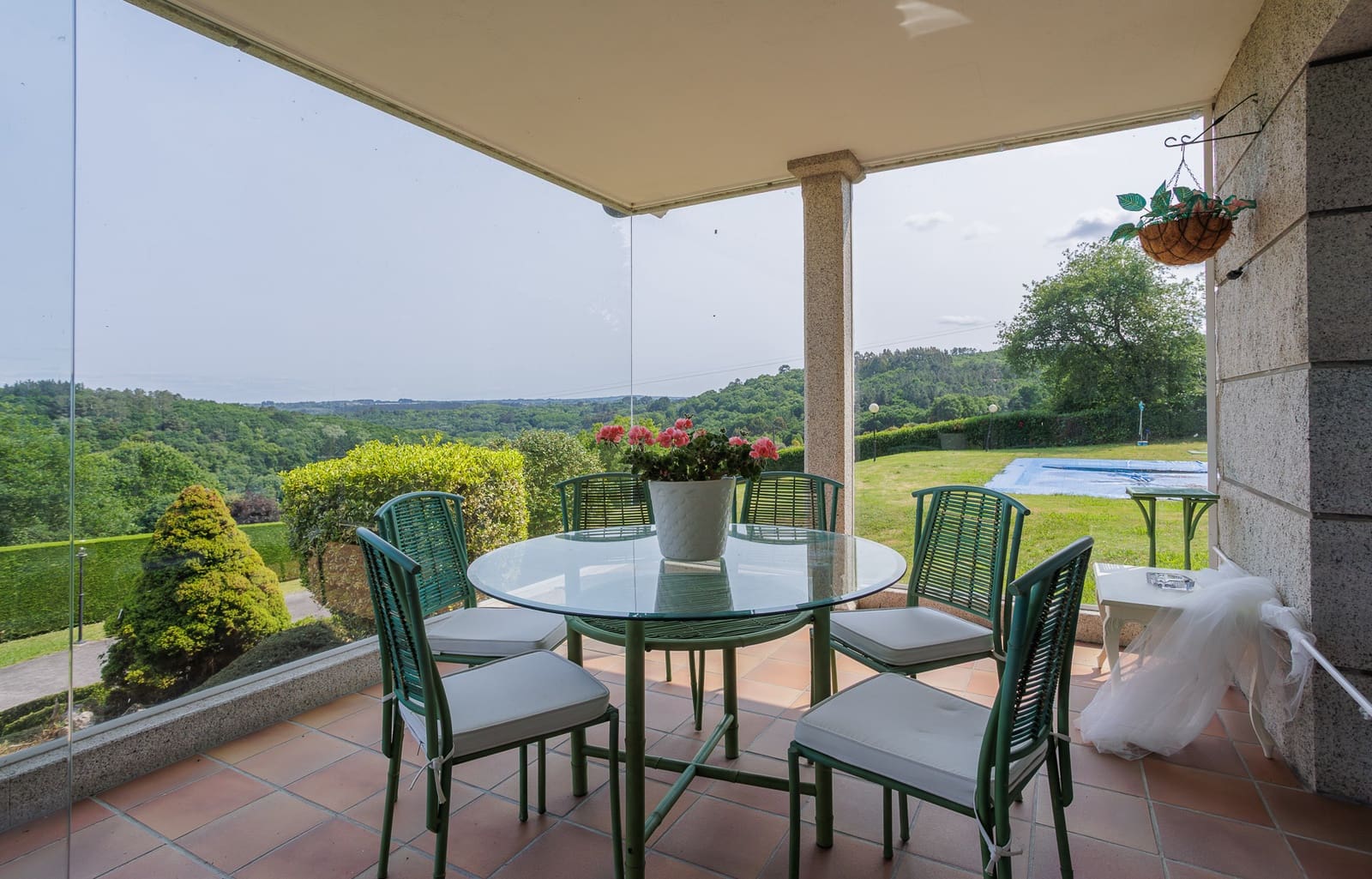 5 soveværelse Finca/Landehus til salg i Lugo by med swimmingpool - € 590.000 (Ref: 9082649)