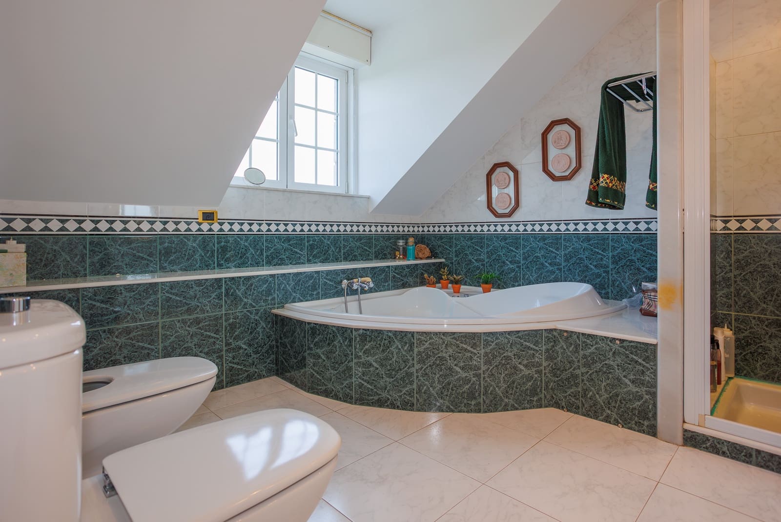 5 soveværelse Finca/Landehus til salg i Lugo by med swimmingpool - € 590.000 (Ref: 9082649)