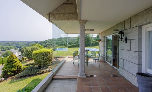 5 soveværelse Finca/Landehus til salg i Lugo by med swimmingpool - € 590.000 (Ref: 9082649)