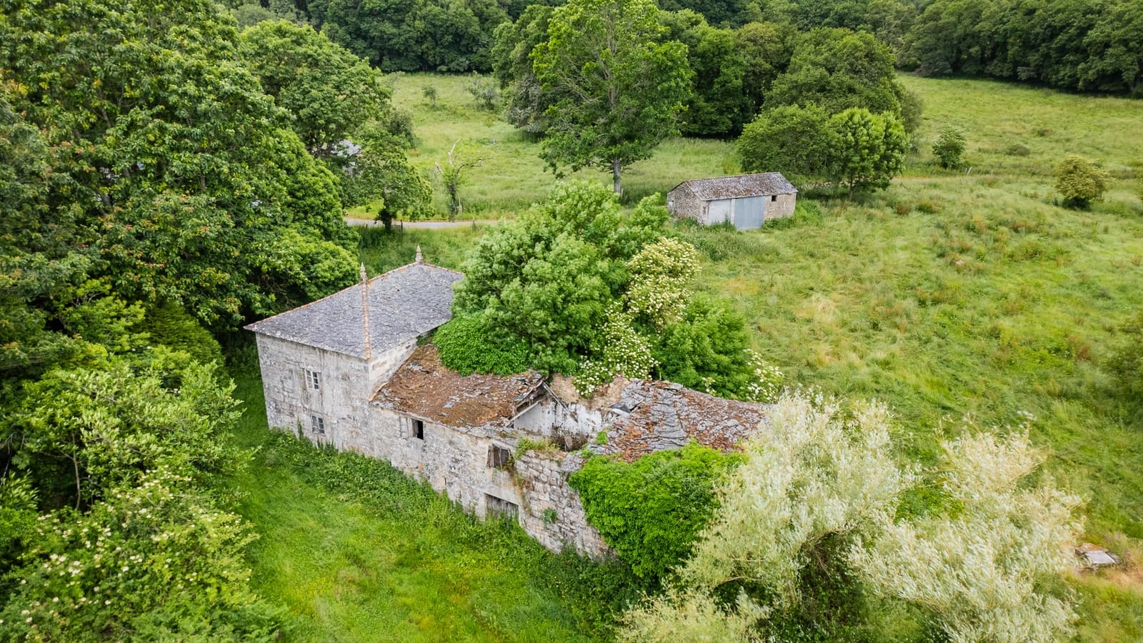 Finca/Casa Rural de 1 habitación en Friol en venta - 2.000.000 € (Ref: 9092187)