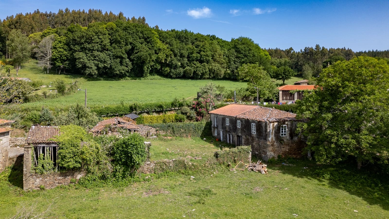 3 soveværelse Finca/Landehus til salg i Palas de Rei - € 95.000 (Ref: 9099425)