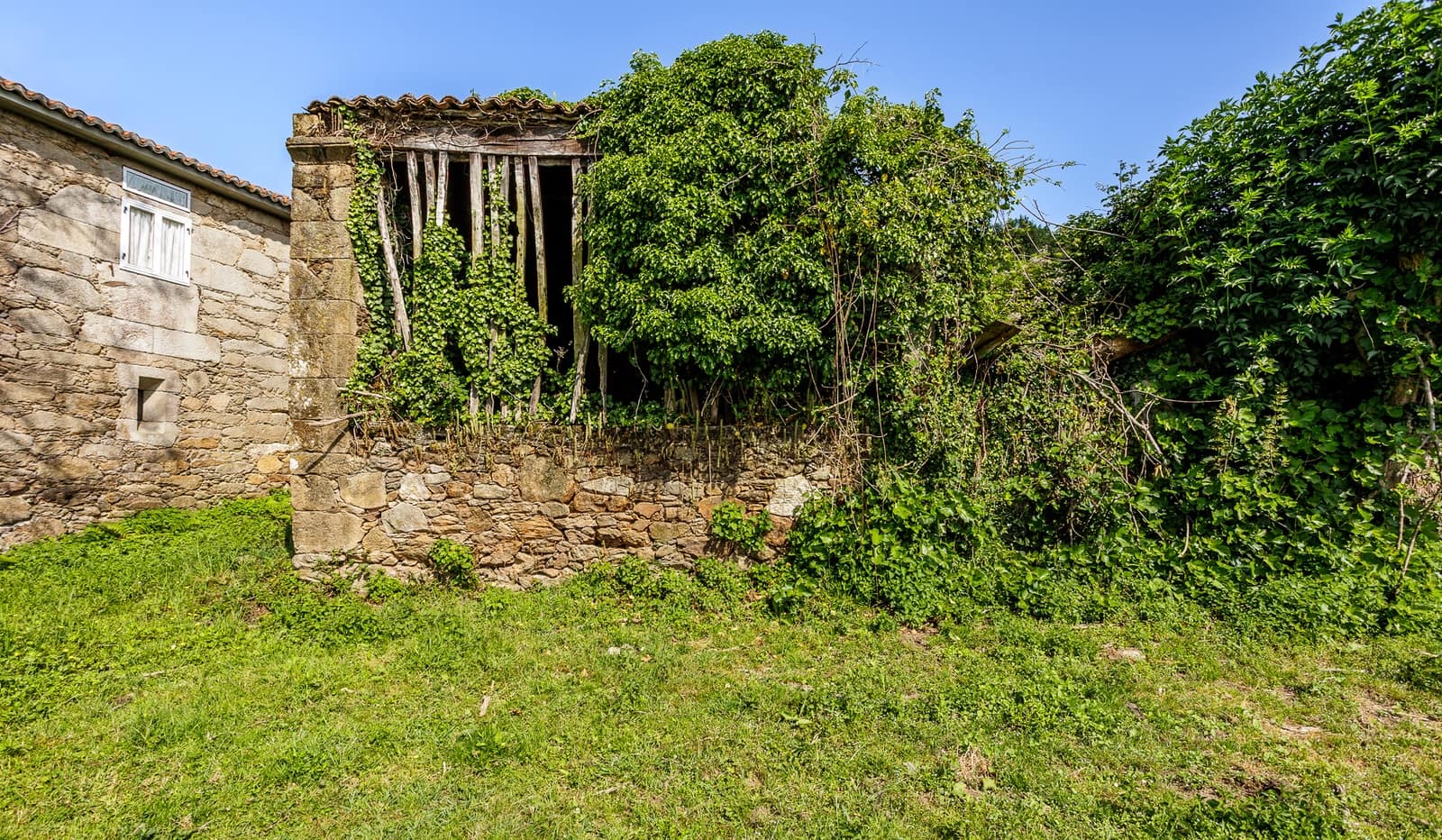 3 soveværelse Finca/Landehus til salg i Palas de Rei - € 95.000 (Ref: 9099425)