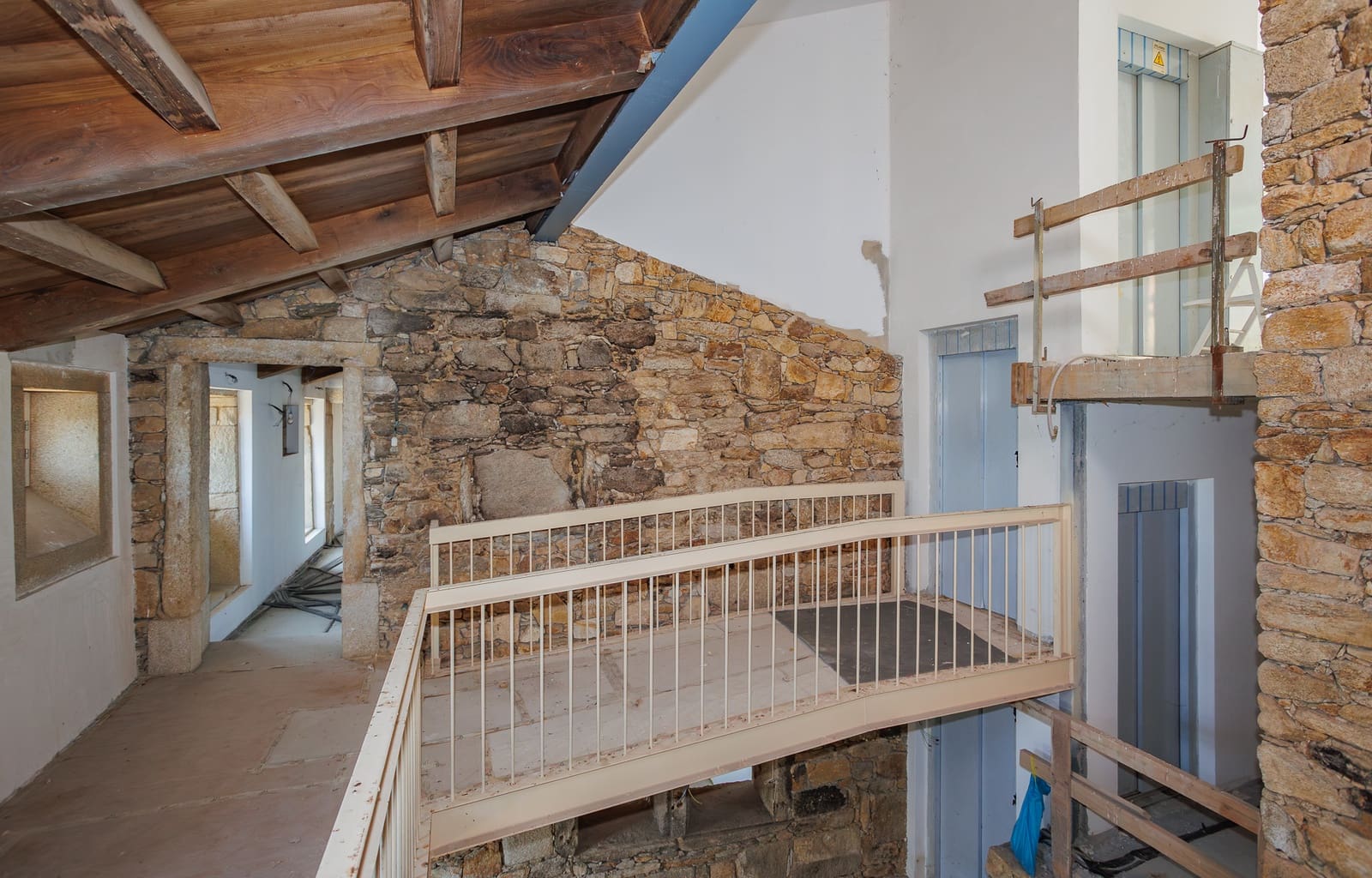 1 soveværelse Virksomhed til salg i Ponteceso med swimmingpool - € 700.000 (Ref: 9109566)