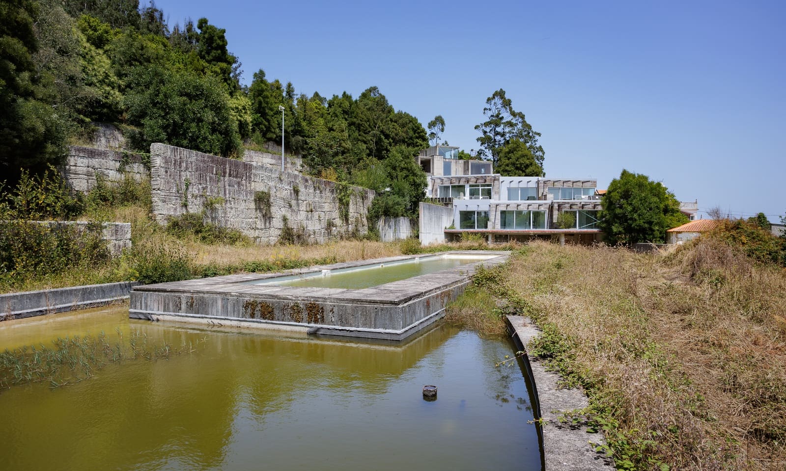 1 soveværelse Virksomhed til salg i Ponteceso med swimmingpool - € 700.000 (Ref: 9109566)