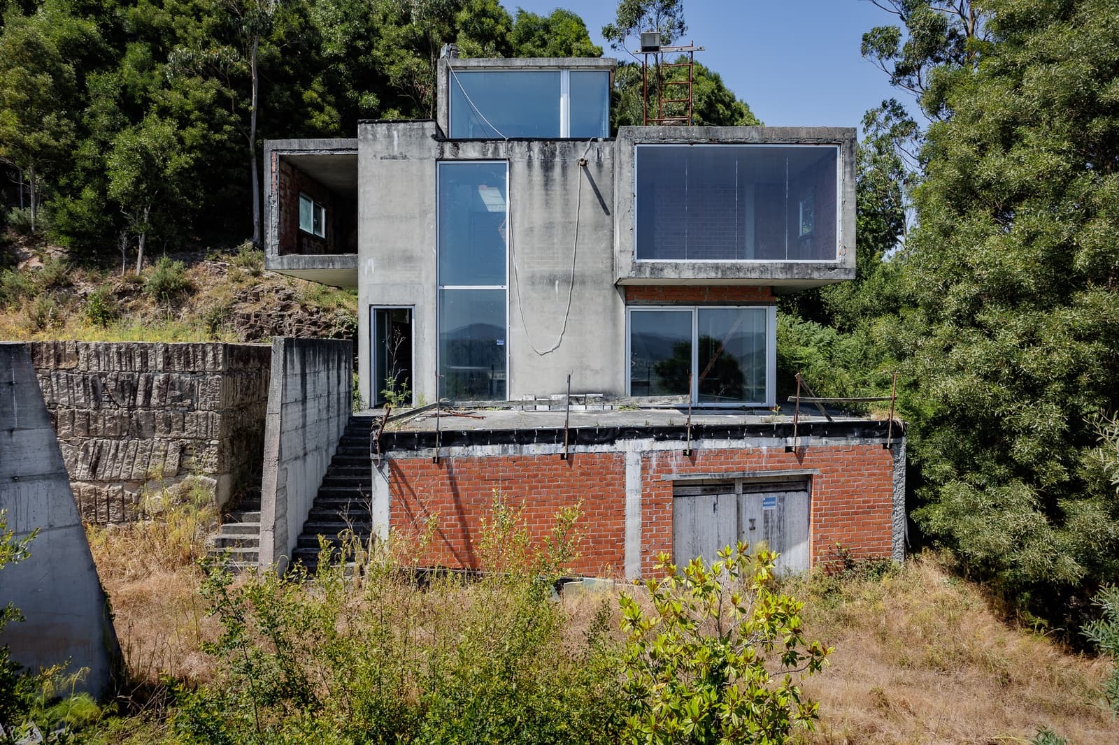 1 soveværelse Virksomhed til salg i Ponteceso med swimmingpool - € 700.000 (Ref: 9109566)