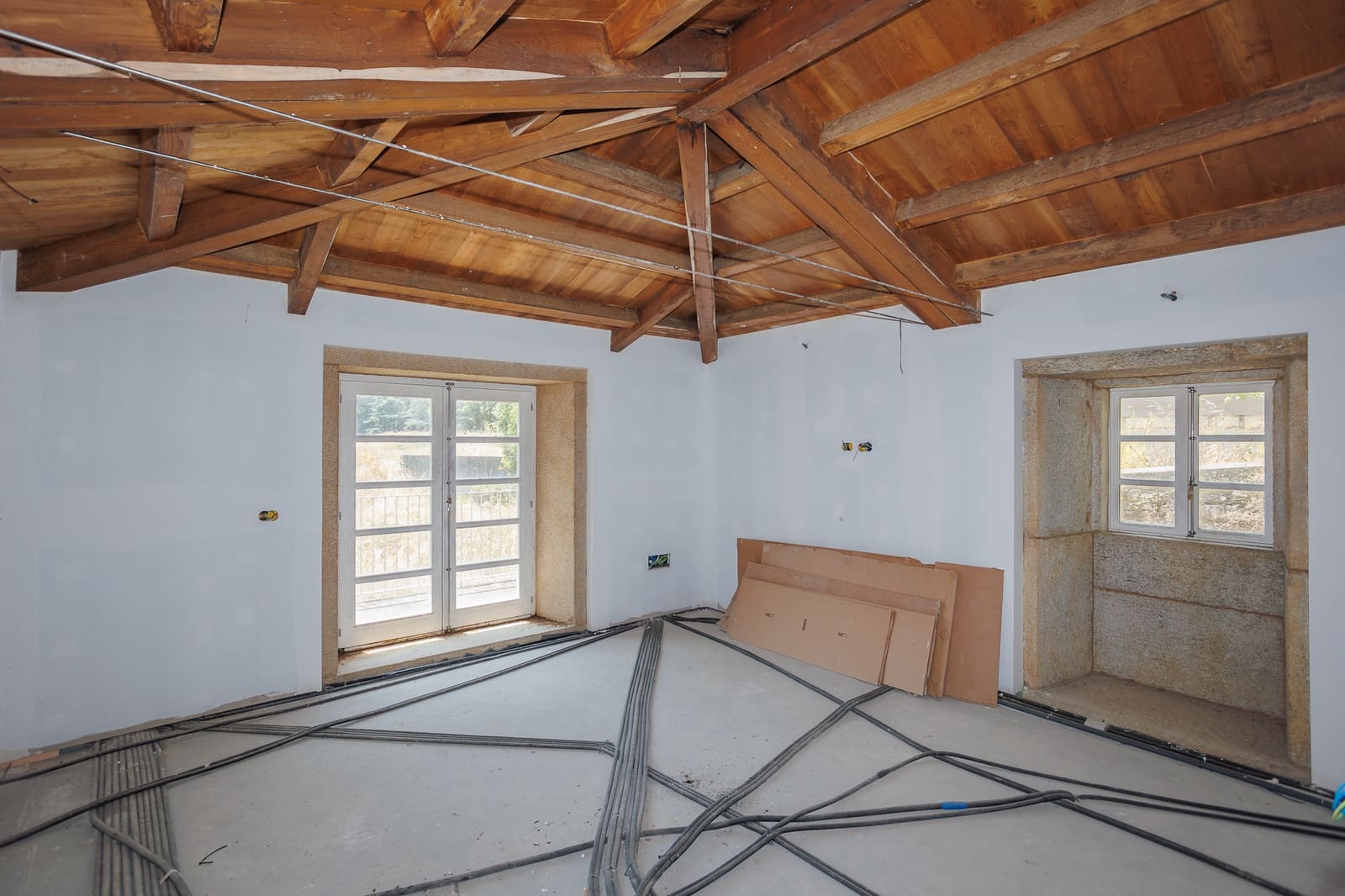 1 soverom Bedrift til salgs i Ponteceso med svømmebasseng - € 650 000 (Ref: 9109566)