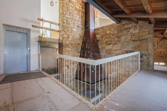 Negocio de 1 habitación en Ponteceso en venta con piscina - 650.000 € (Ref: 9109566)