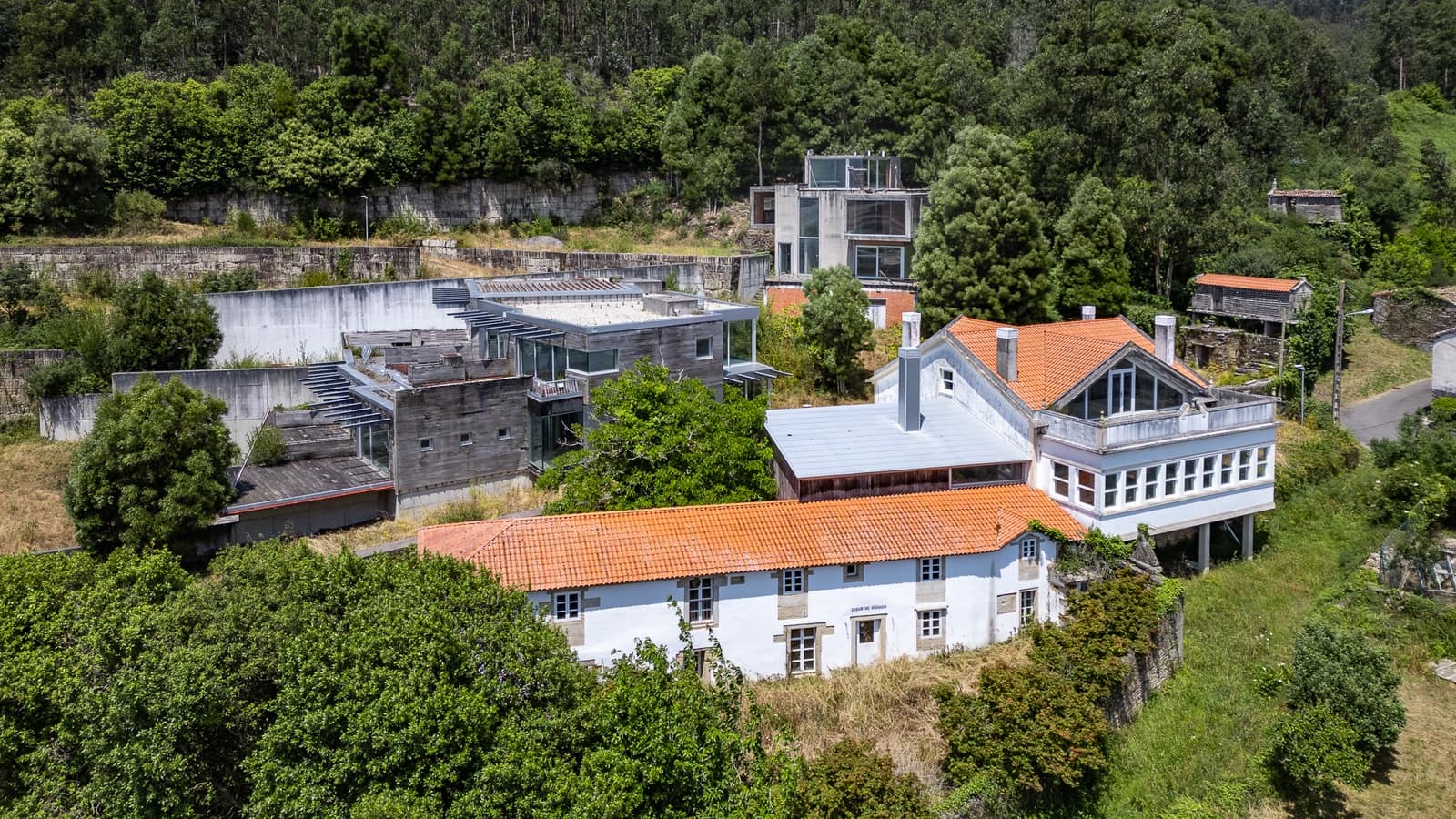 1 soverom Bedrift til salgs i Ponteceso med svømmebasseng - € 650 000 (Ref: 9109566)