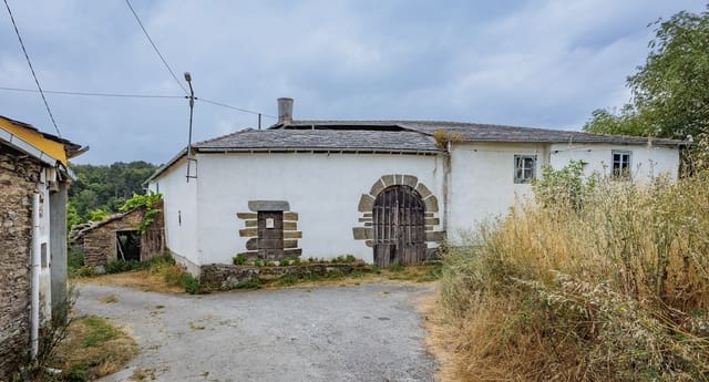 4 slaapkamer Finca/Landhuis te koop in O Saviñao - € 90.000 (Ref: 9115261)
