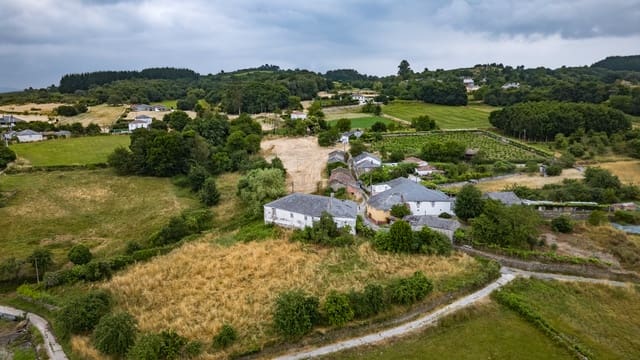 4 slaapkamer Finca/Landhuis te koop in O Saviñao - € 90.000 (Ref: 9115261)