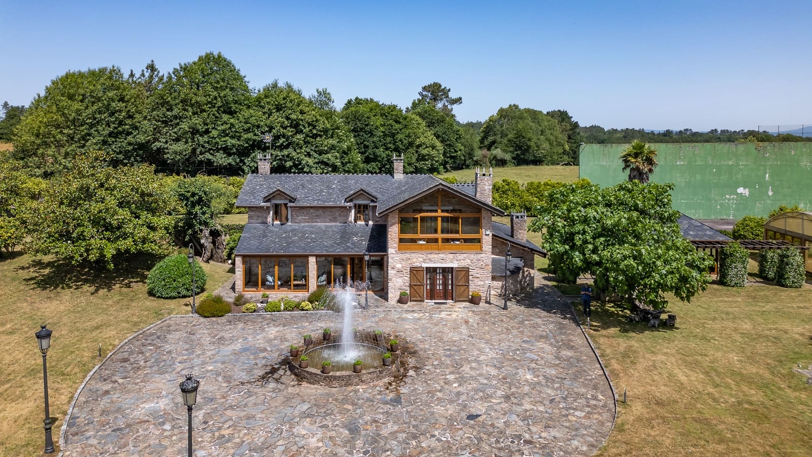 3 quarto Quinta/Casa Rural para venda em Cospeito com piscina - 675 000 € (Ref: 9131694)