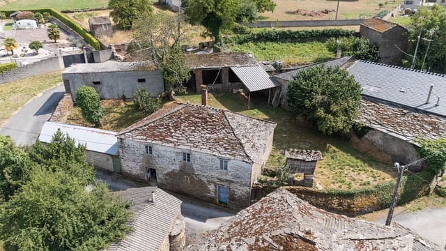 3 soveværelse Finca/Landehus til salg i Lugo by - € 120.000 (Ref: 9160124)