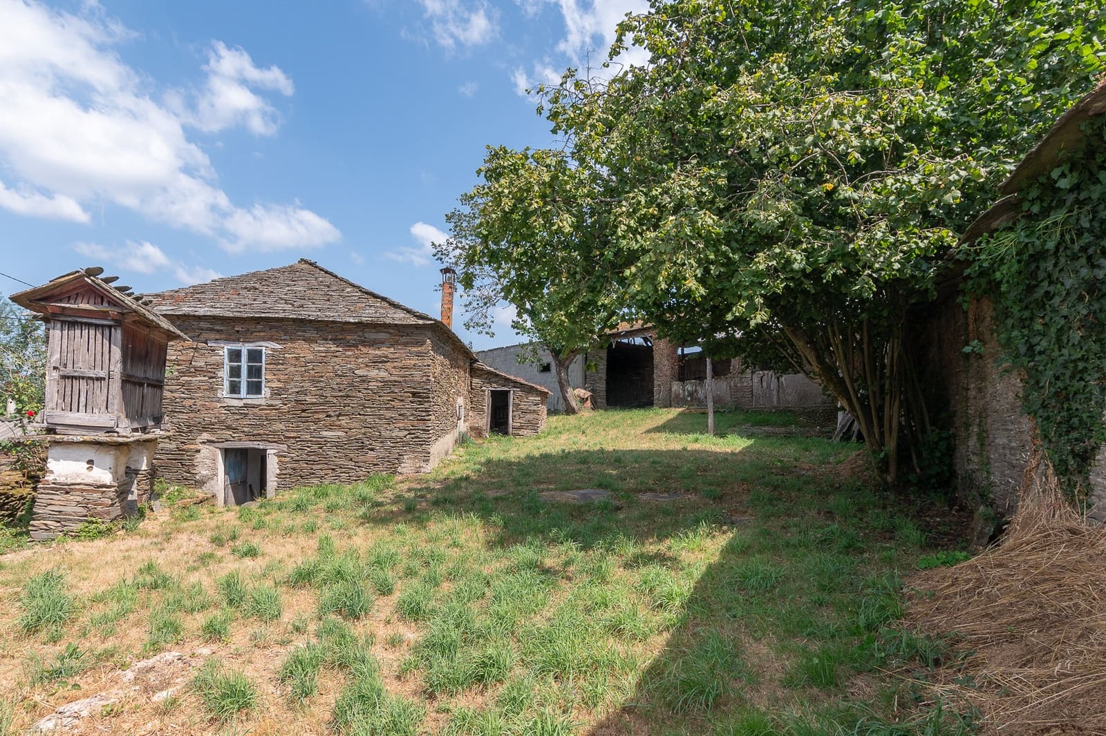 3 soverom Finca/Herregård til salgs i Lugo by - € 120 000 (Ref: 9160124)