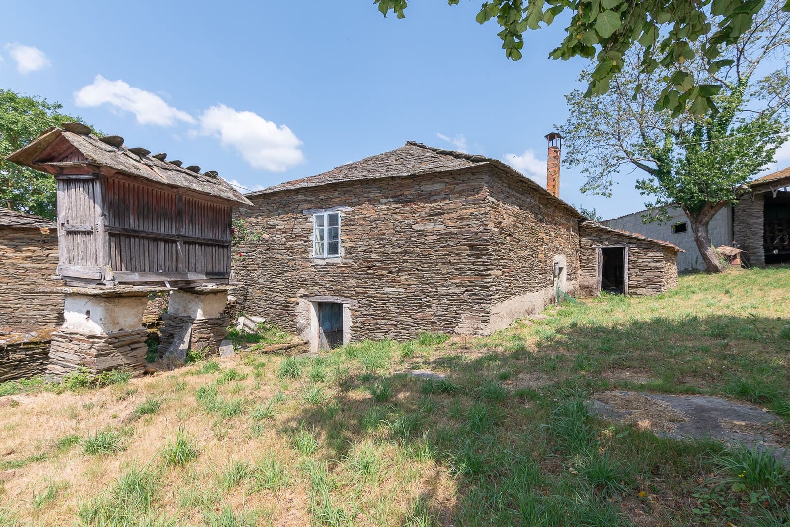 3 soverom Finca/Herregård til salgs i Lugo by - € 120 000 (Ref: 9160124)