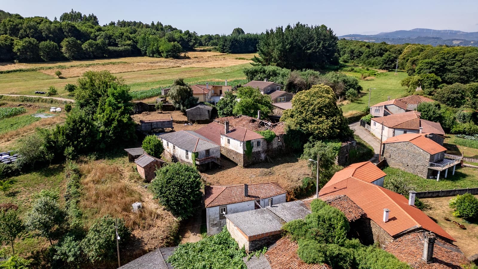 1 bedroom Finca/Country House for sale in Lalin - € 140,000 (Ref: 9161313)