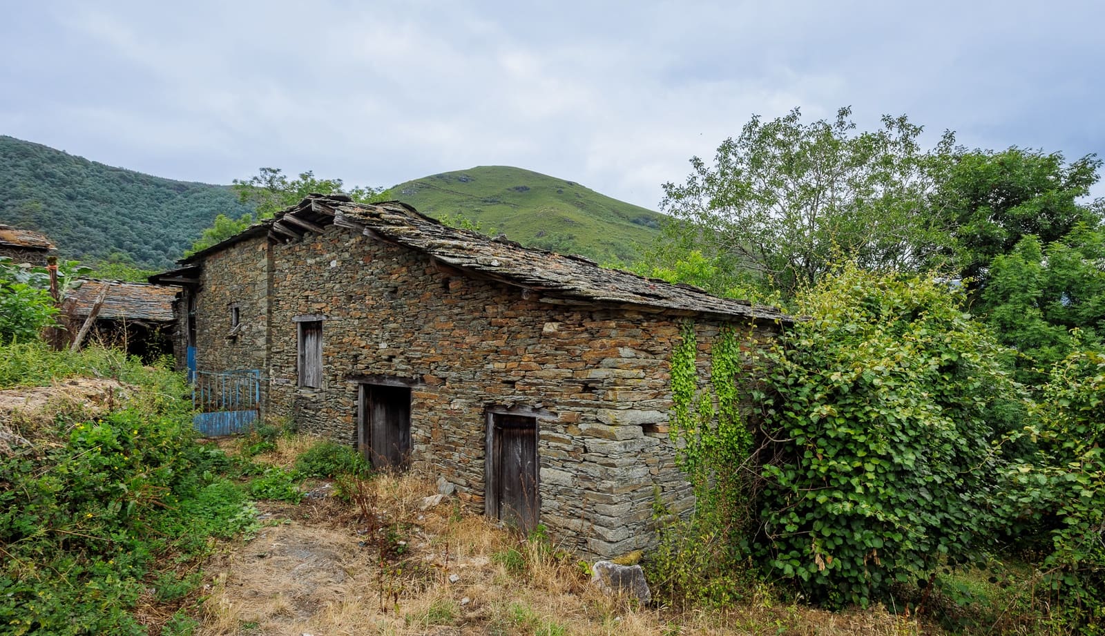 5 quarto Moradia para venda em Folgoso do Courel - 175 000 € (Ref: 9185979)