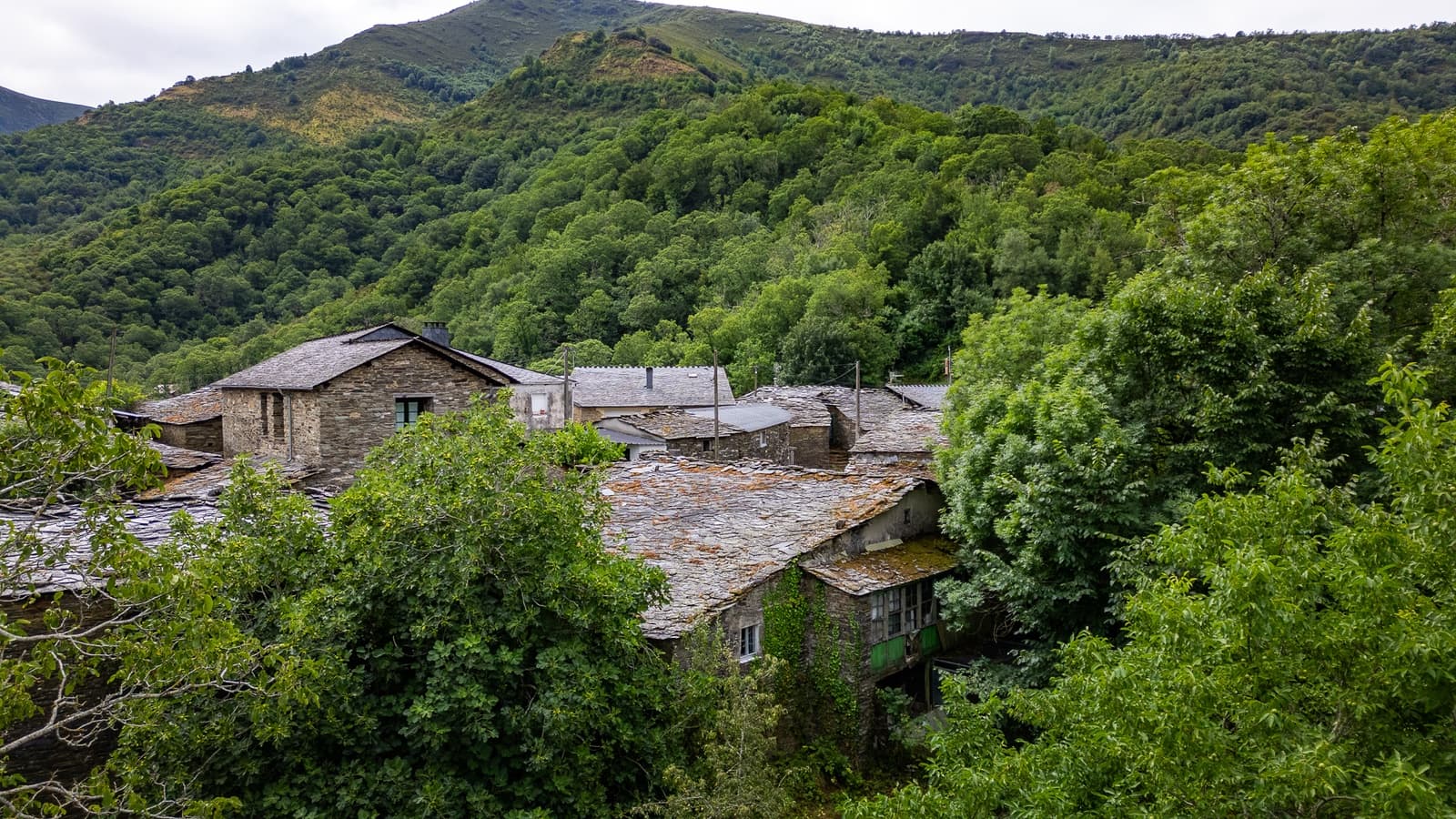 5 quarto Moradia para venda em Folgoso do Courel - 175 000 € (Ref: 9185979)