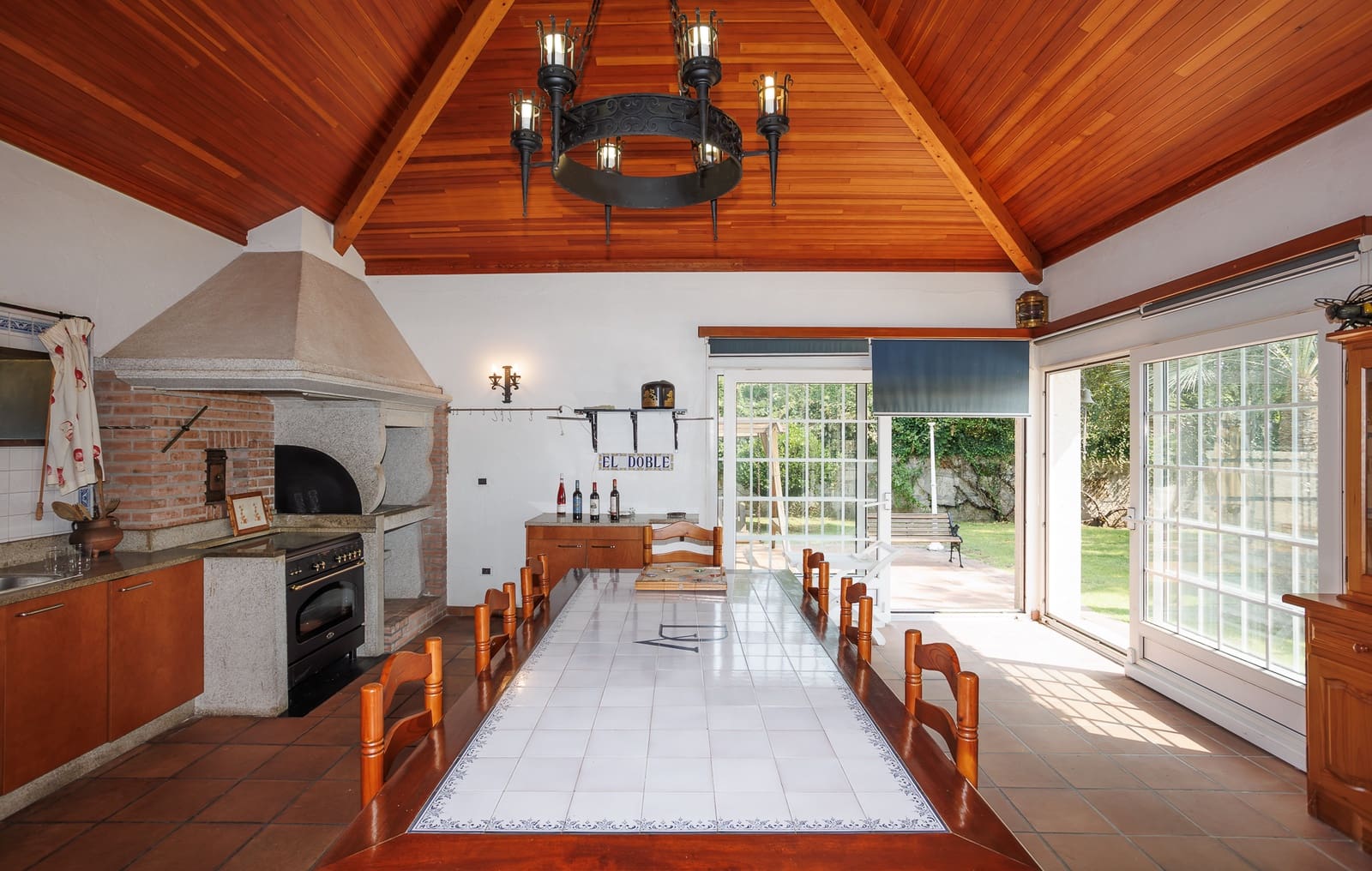 5 soveværelse Finca/Landehus til salg i Ourense by med swimmingpool - € 890.000 (Ref: 9189696)