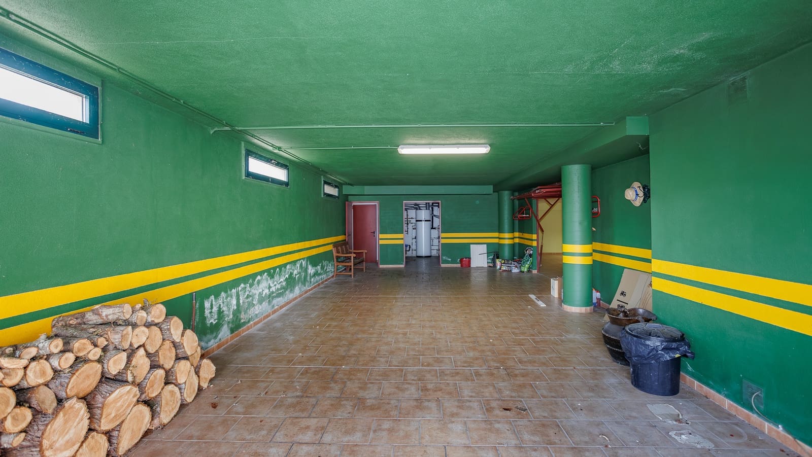 5 soveværelse Finca/Landehus til salg i Ourense by med swimmingpool - € 890.000 (Ref: 9189696)